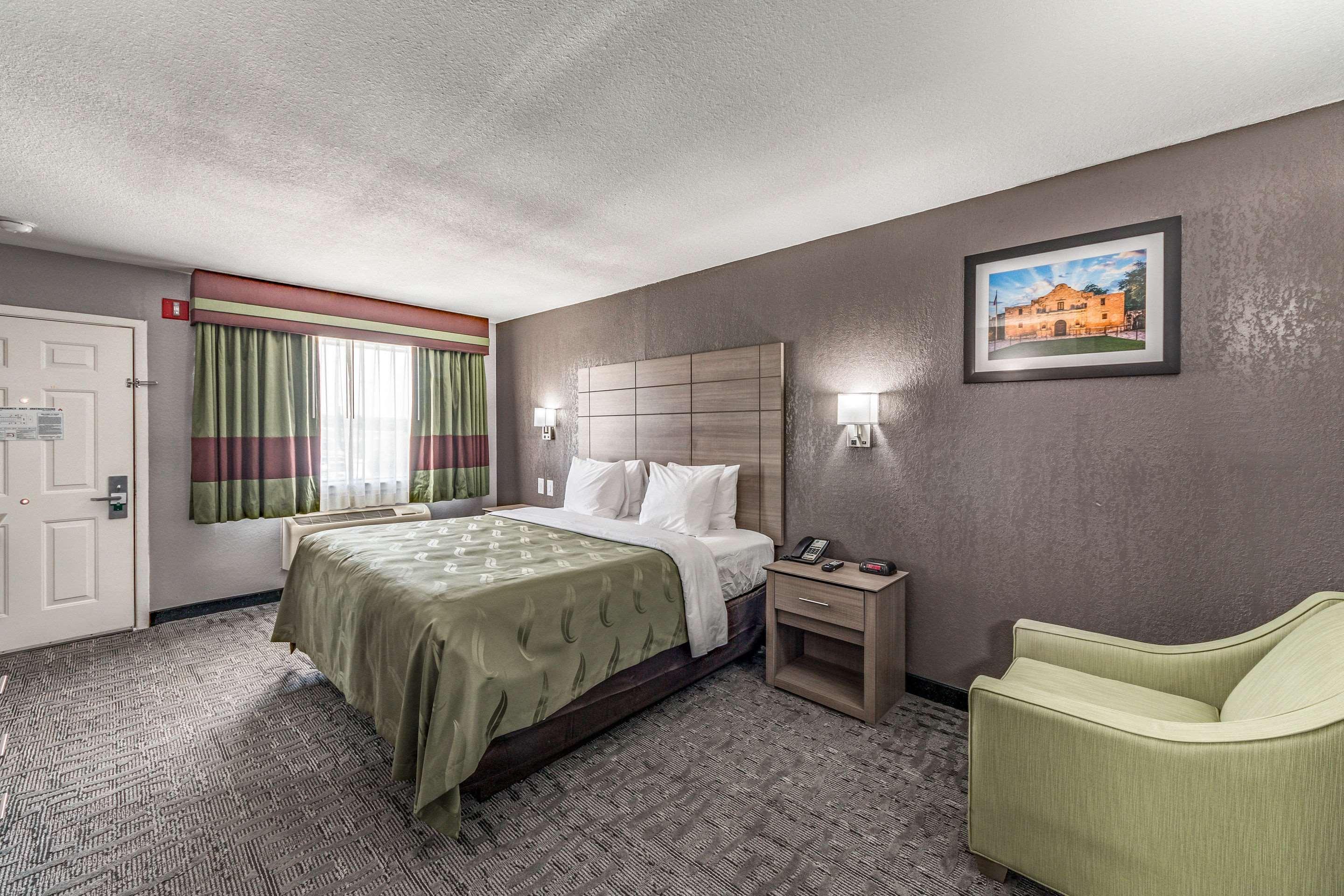 Quality Inn I-10 East Near Frost Bank Center San Antonio Exteriér fotografie