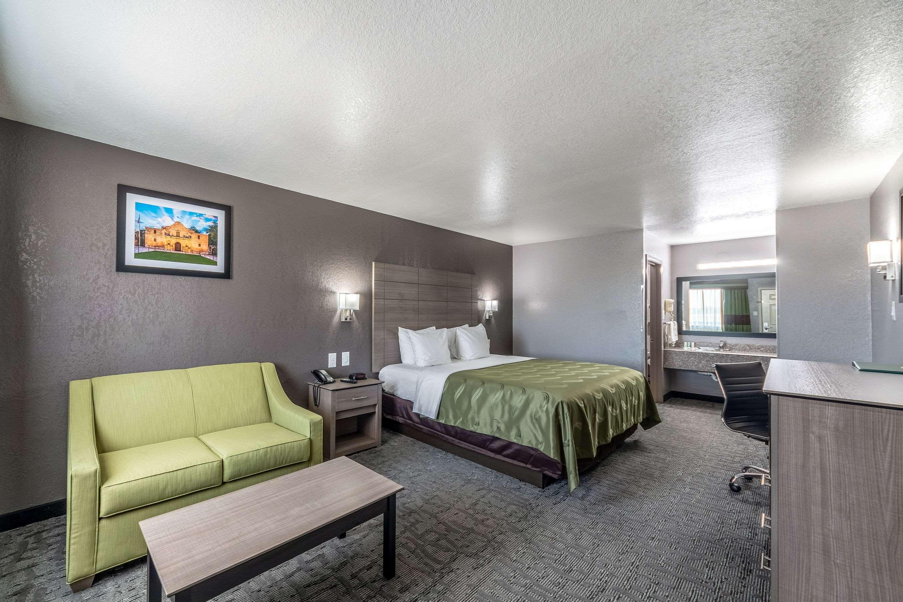 Quality Inn I-10 East Near Frost Bank Center San Antonio Exteriér fotografie